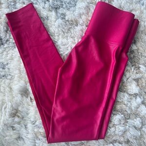 Carbon 38 hot pink gloss leggings size X-Small